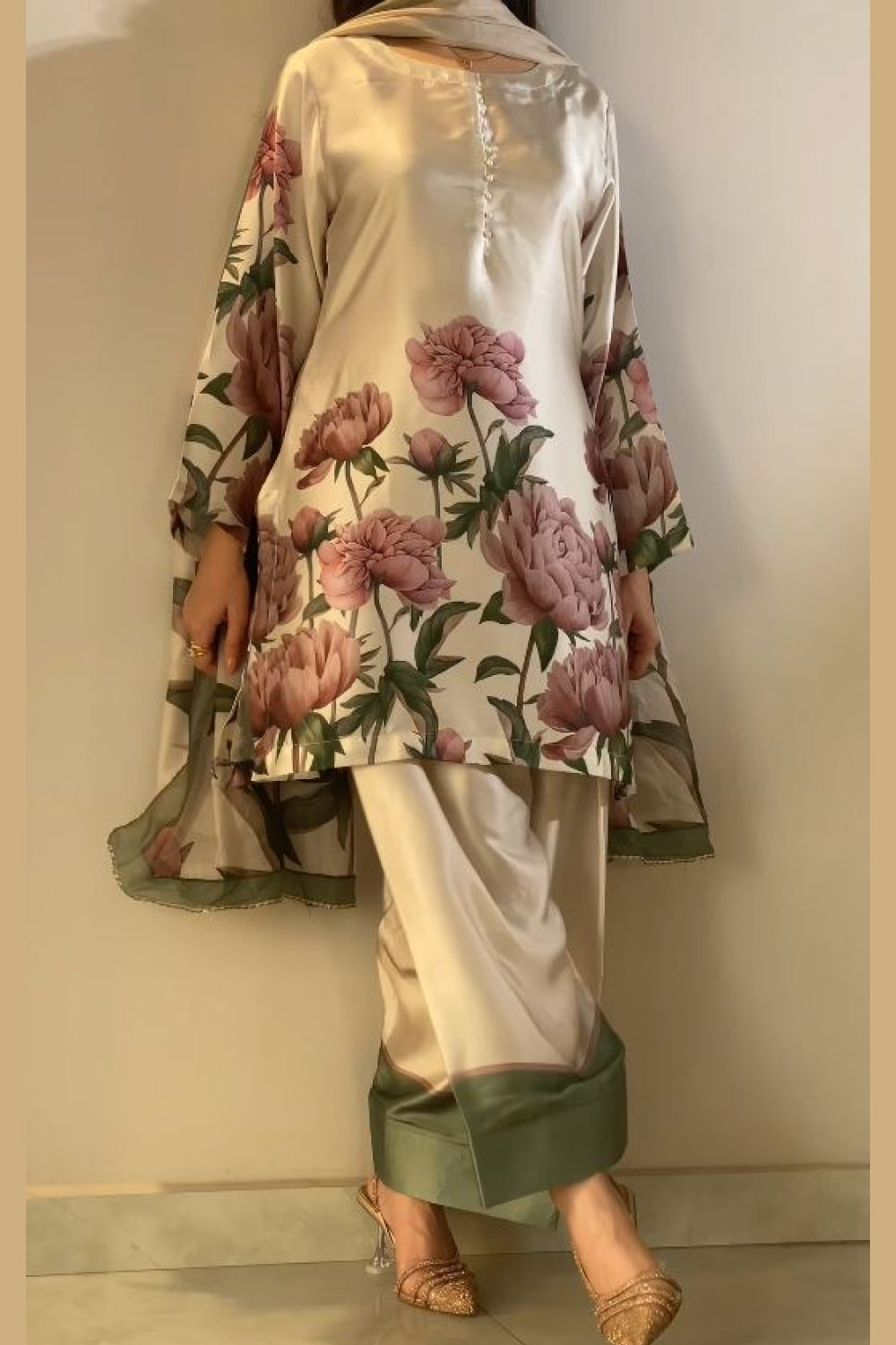 Cream Pink Floral Farshi Shalwar Kameez with Green Border