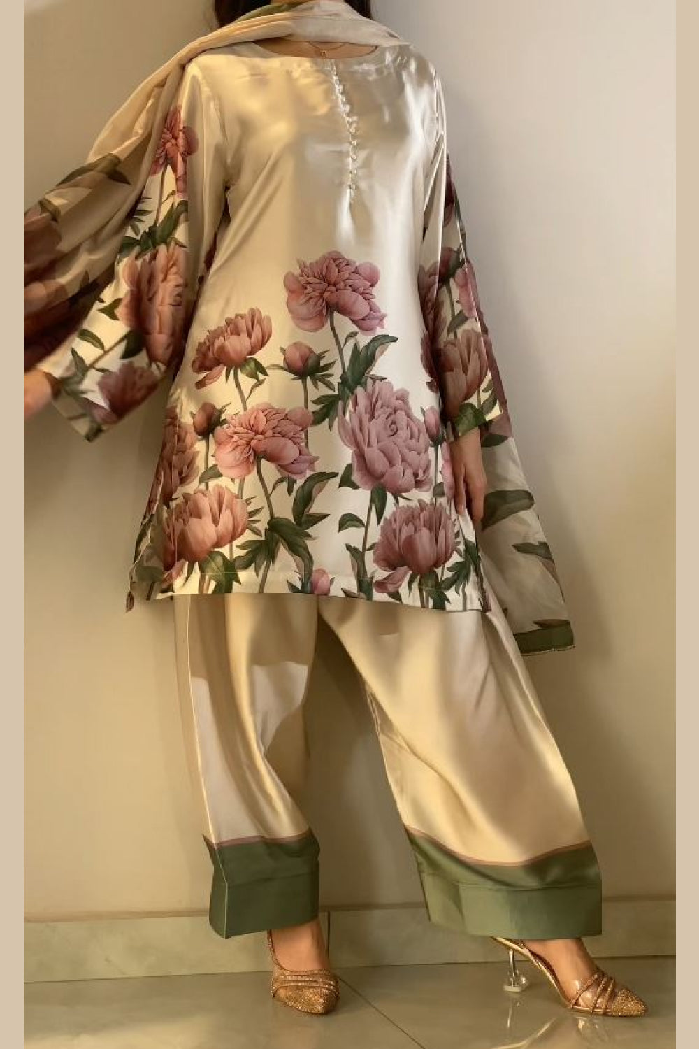 Cream Pink Floral Farshi Shalwar Kameez with Green Border